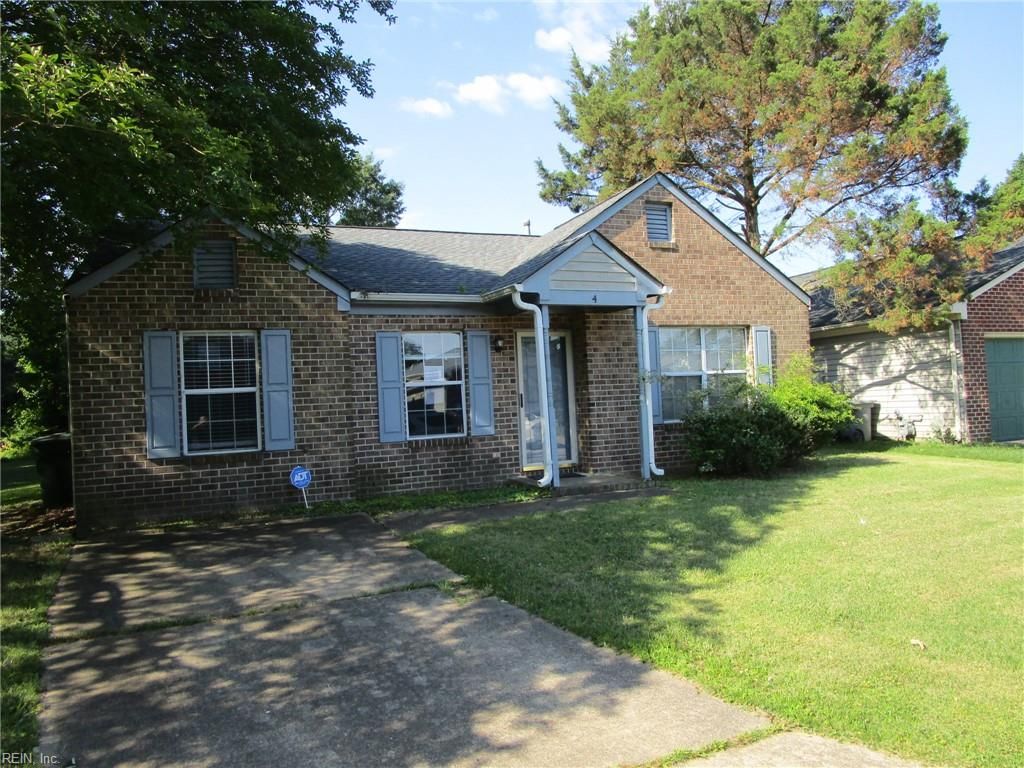 Photo of 4 Roy Court, Hampton, VA 23666 (MLS # 10637334)