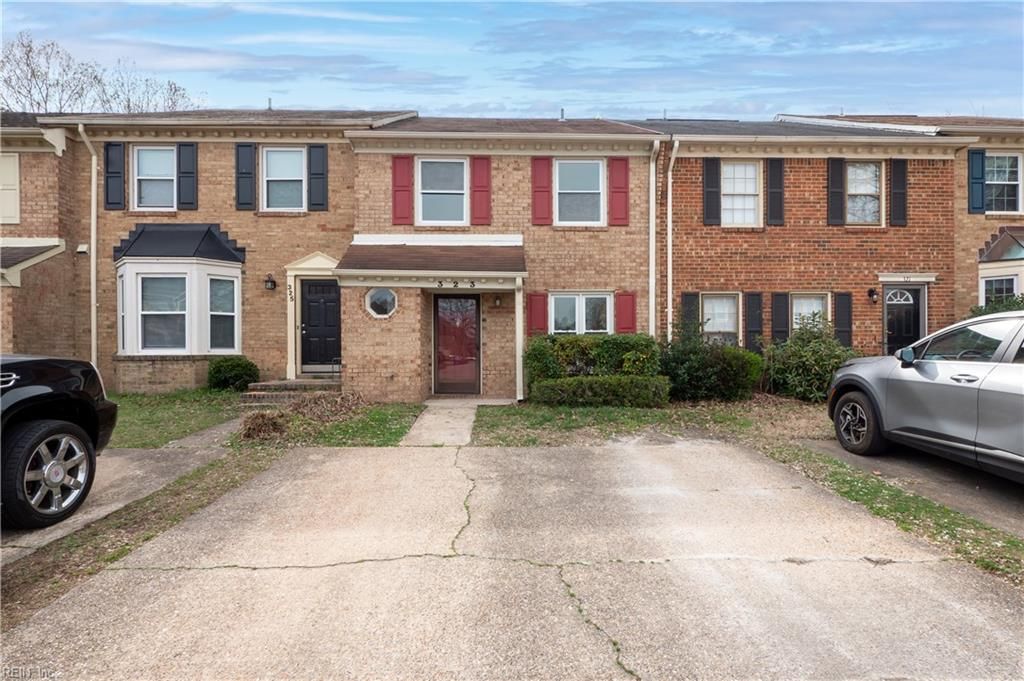 Photo of 323 Paxford Drive, Virginia Beach, VA 23462 (MLS # 10626071)