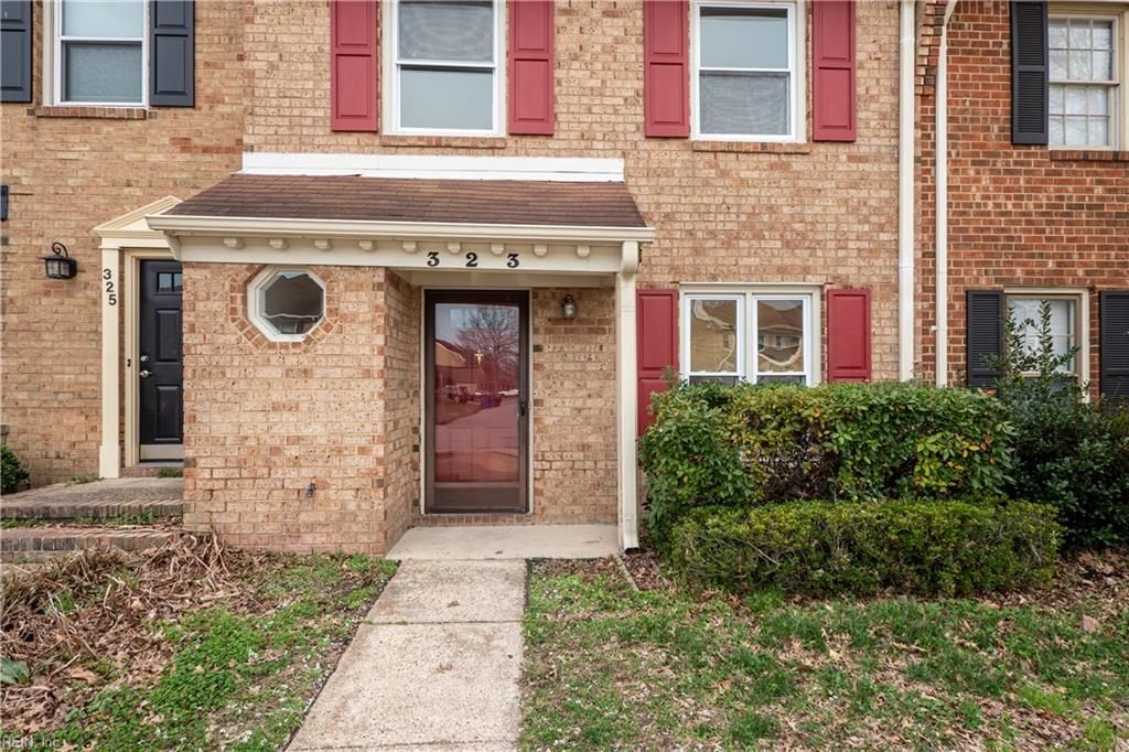 Photo of 323 Paxford Drive, Virginia Beach, VA 23462 (MLS # 10626071)