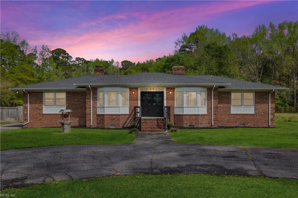 Photo of 4744 Sunray Avenue, Chesapeake, VA 23321 (MLS # 10628510)