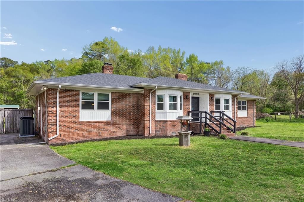 Photo of 4744 Sunray Avenue, Chesapeake, VA 23321 (MLS # 10628510)