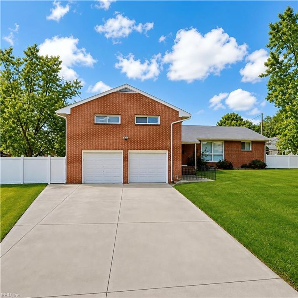 Photo of 17 Warren Drive, Newport News, VA 23608 (MLS # 10632956)