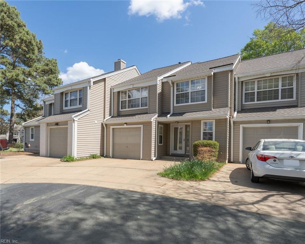 Photo of 5195 Cypress Point Circle, Virginia Beach, VA 23455 (MLS # 10626450)