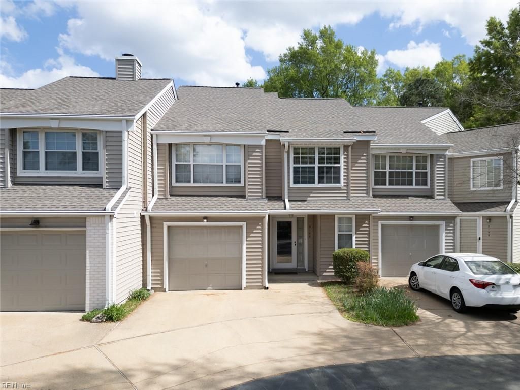 Photo of 5195 Cypress Point Circle, Virginia Beach, VA 23455 (MLS # 10626450)