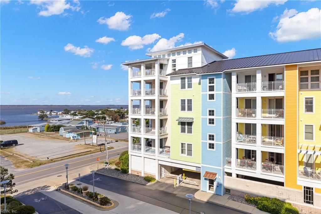 Photo of 3738 Sandpiper Road #337B, Virginia Beach, VA 23456 (MLS # 10589888)