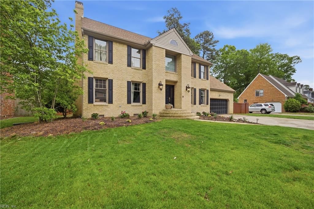 Photo of 913 Montebello Circle, Chesapeake, VA 23323 (MLS # 10632765)