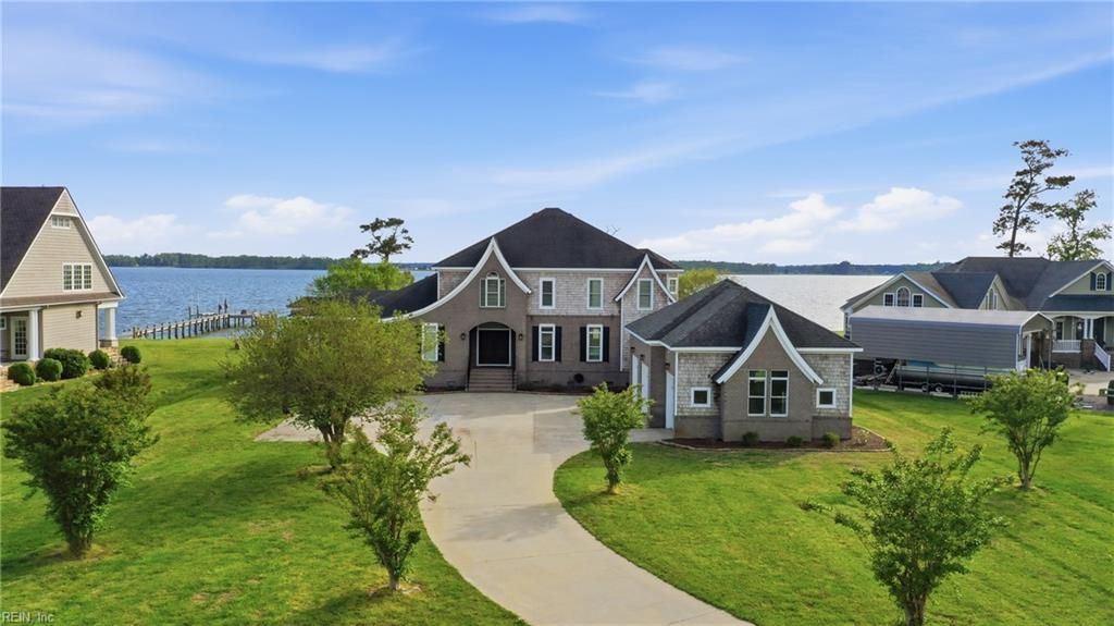 Photo of 503 Pointe Vista Drive, Elizabeth City, NC 27909 (MLS # 10630392)
