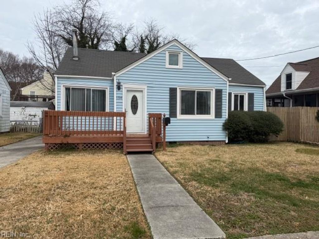 Photo of 156 Leicester Avenue, Norfolk, VA 23503 (MLS # 10615158)