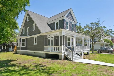 Single Family Residence in Hampton VA 4411 Victoria Boulevard 42.jpg