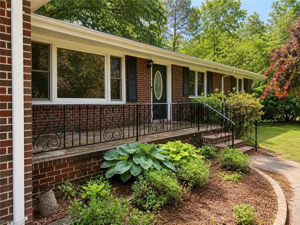 Photo of 553 Fernwood Farms Road, Chesapeake, VA 23320 (MLS # 10633935)
