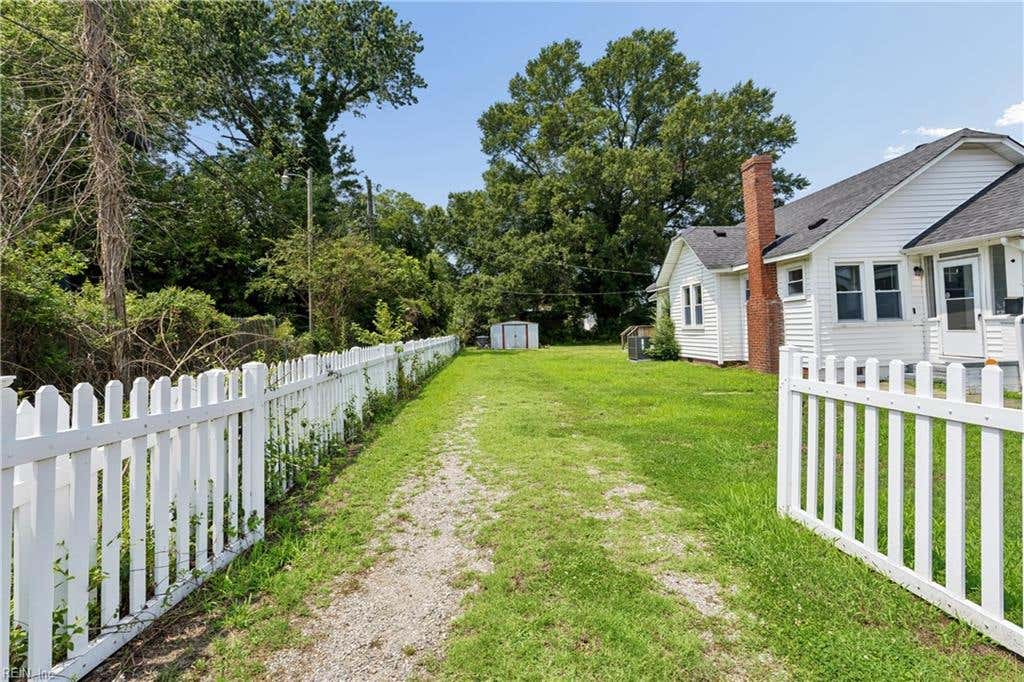 Photo of 515 Powhatan Parkway, Hampton, VA 23661 (MLS # 10642461)