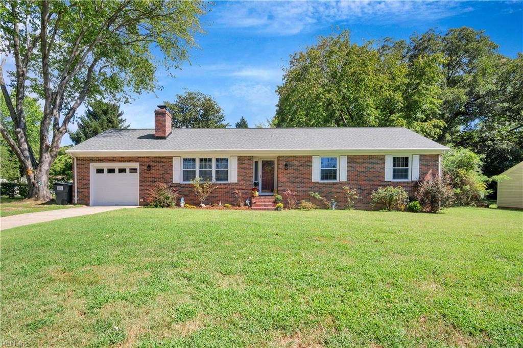 Photo of 111 Laurel Lane, Williamsburg, VA 23185 (MLS # 10654283)