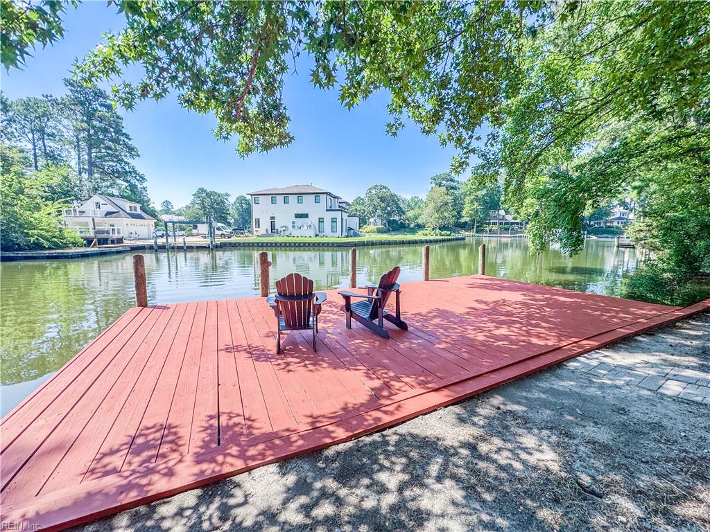 557 Susan Constant DR