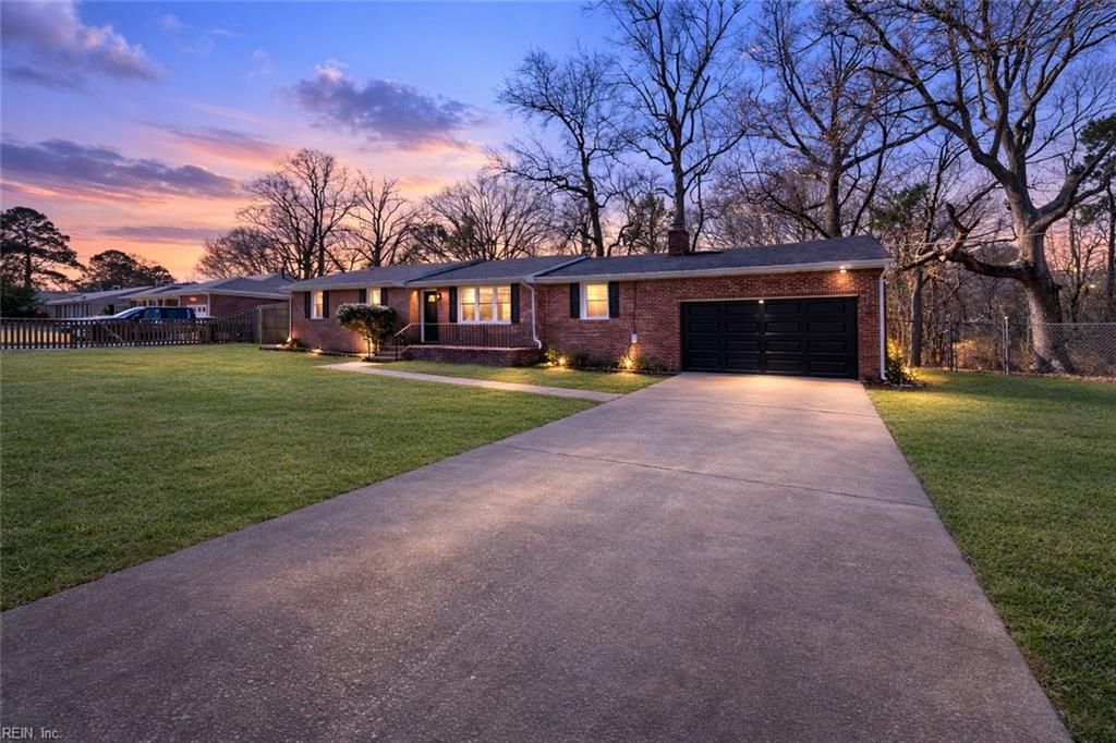 Photo of 2009 Meredith Road, Virginia Beach, VA 23455 (MLS # 10622639)