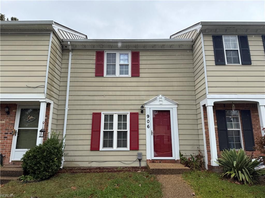 Photo of 906 Seabreeze Court, Chesapeake, VA 23320 (MLS # 10607851)