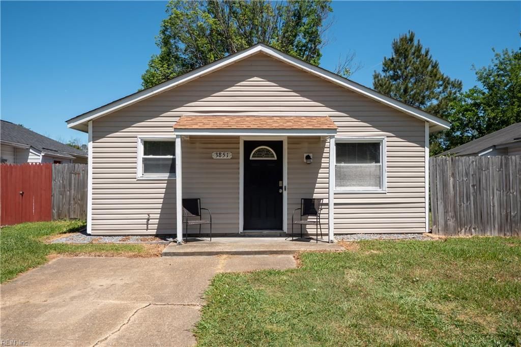 Photo of 3851 Sugar Creek Lane, Portsmouth, VA 23703 (MLS # 10632287)