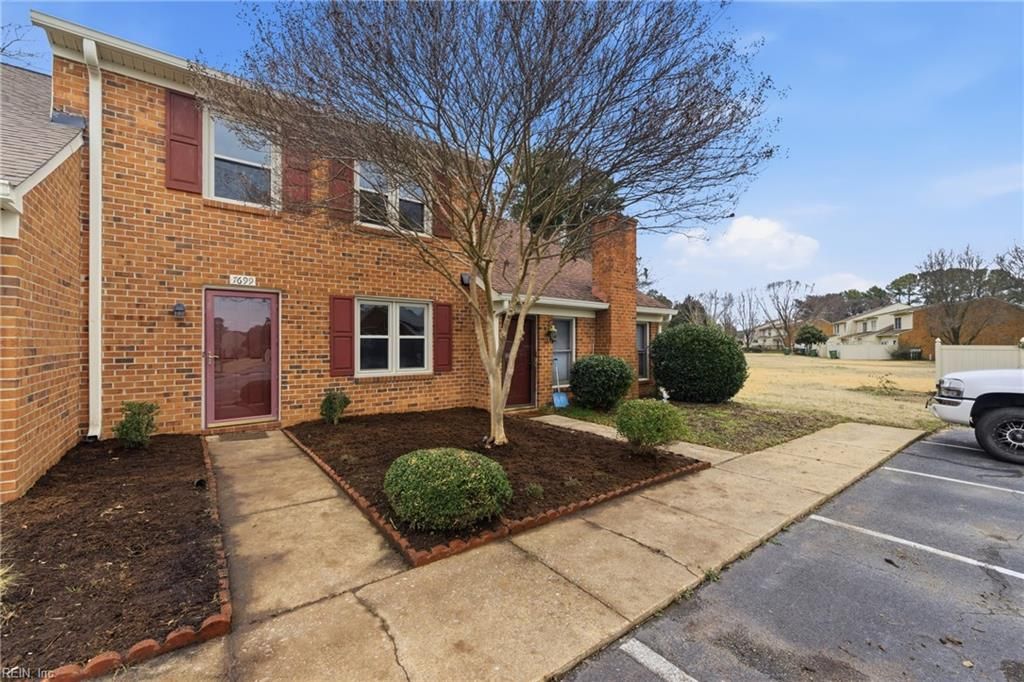 Photo of 7699 The Points Place #1002, Gloucester Point, VA 23062 (MLS # 10622756)