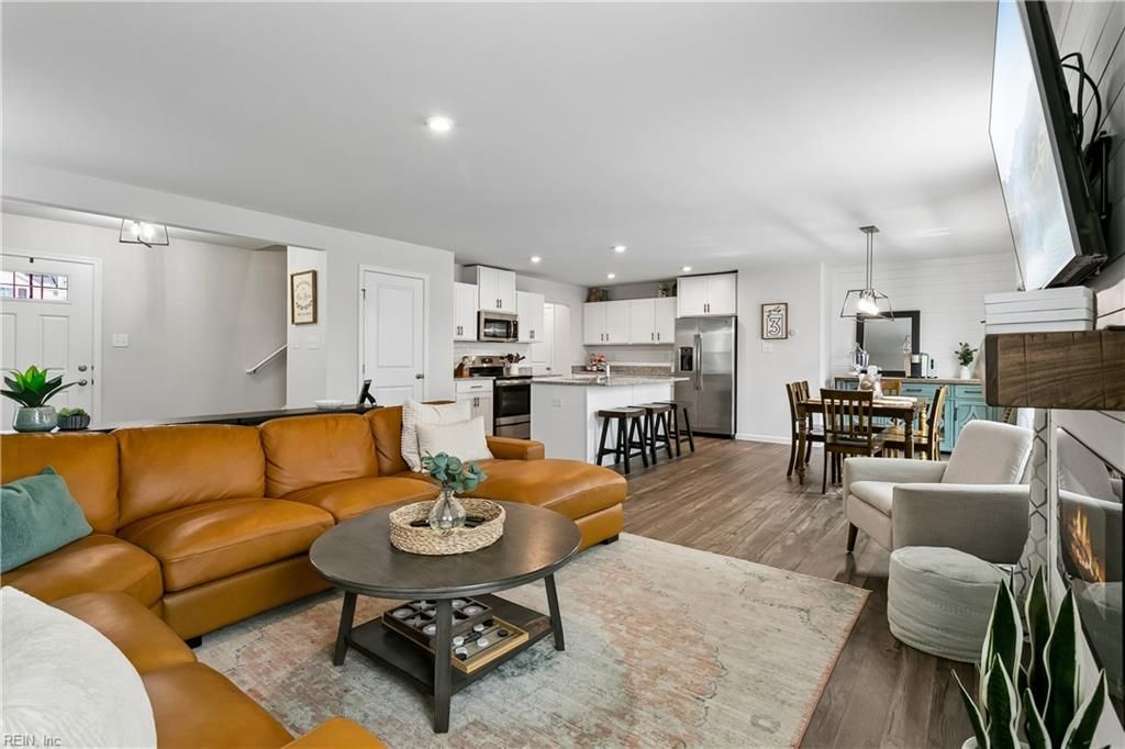 Photo of 104 PETTIGREW Court, Williamsburg, VA 23185 (MLS # 10626538)