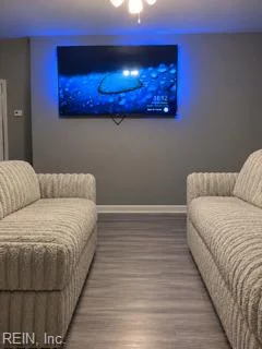 522 Lasalle Avenue, photo 5 of 16