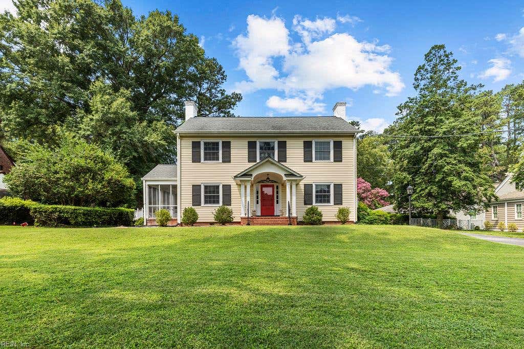 Photo of 405 Meadow Lane, Franklin, VA 23851 (MLS # 10644876)