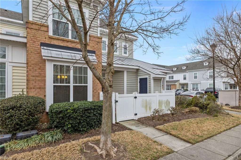 Photo of 4163 Seafarer Avenue, Norfolk, VA 23518 (MLS # 10619076)