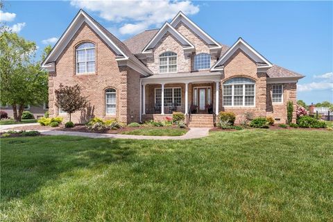 1152 Knights Bridge LN Virginia Beach VA 23455