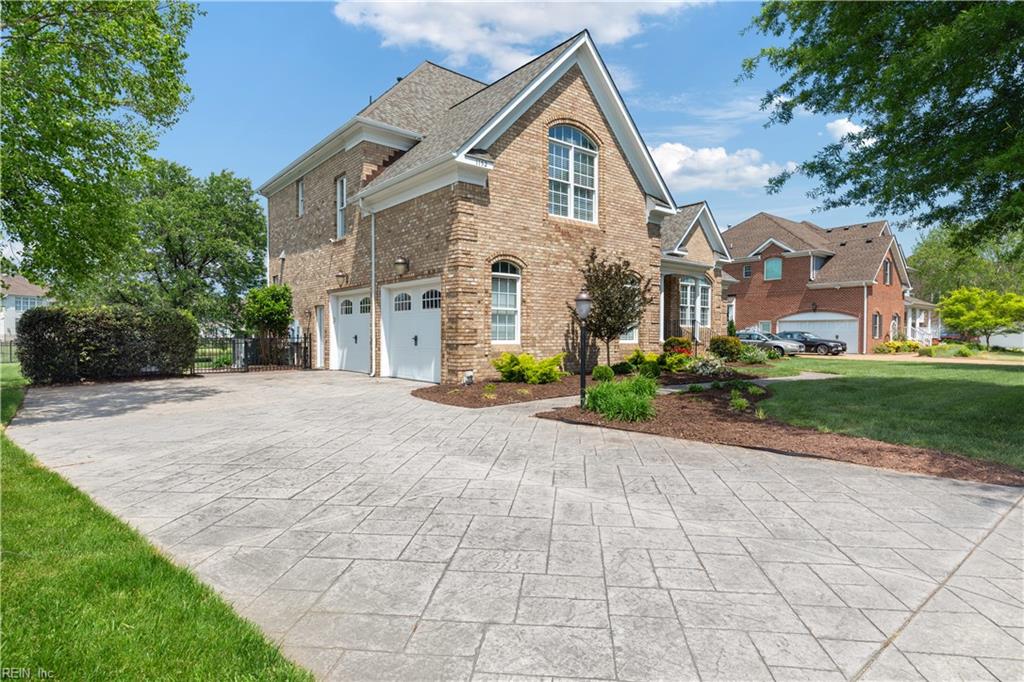 1152 Knights Bridge LN