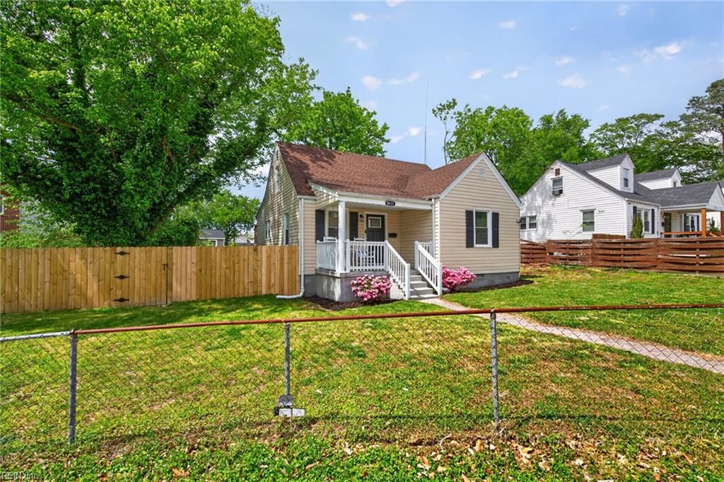 Photo of 7431 Tyndale Court, Norfolk, VA 23505 (MLS # 10630377)