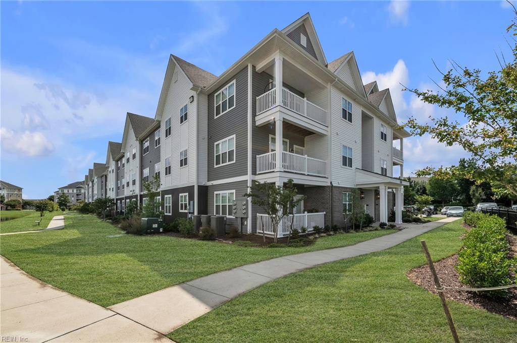 Photo of 1505 Waitsel Drive #304, Chesapeake, VA 23320 (MLS # 10651771)