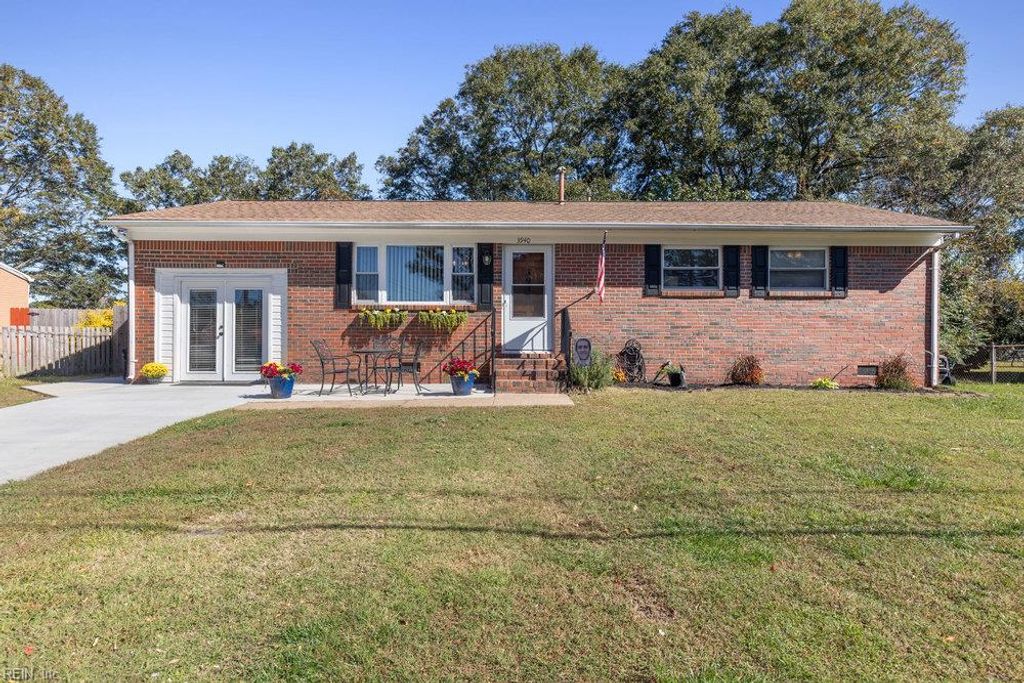 Photo of 3940 Starboard Road, Chesapeake, VA 23321 (MLS # 10607813)
