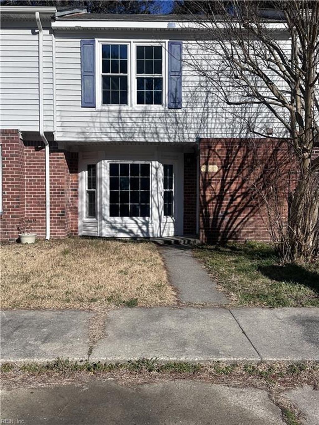Photo of 5622 Carisbrooke Lane, Portsmouth, VA 23703 (MLS # 10617503)
