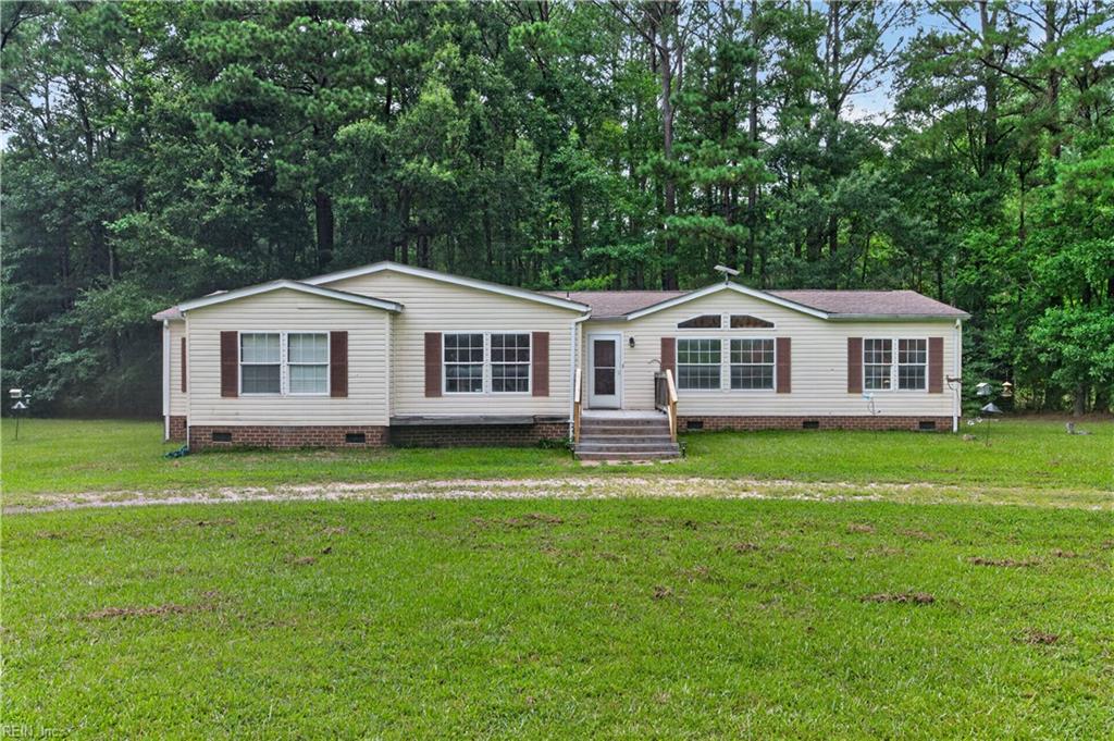 Photo of 6807 Short Lane, Gloucester, VA 23061 (MLS # 10647488)