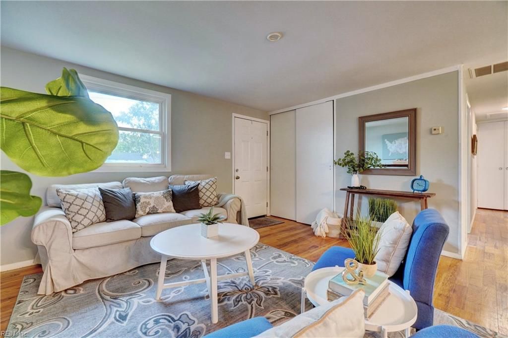 Photo of 2013 Egger Circle, Hampton, VA 23663 (MLS # 10615523)