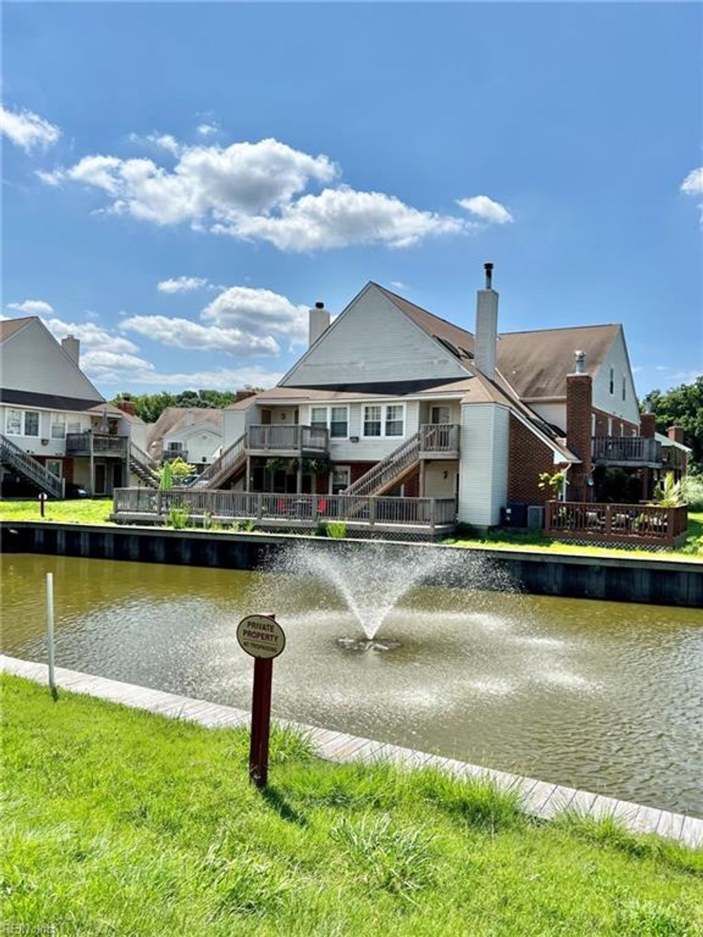 Photo of 5113 Gatehouse Way, Virginia Beach, VA 23455 (MLS # 10619359)