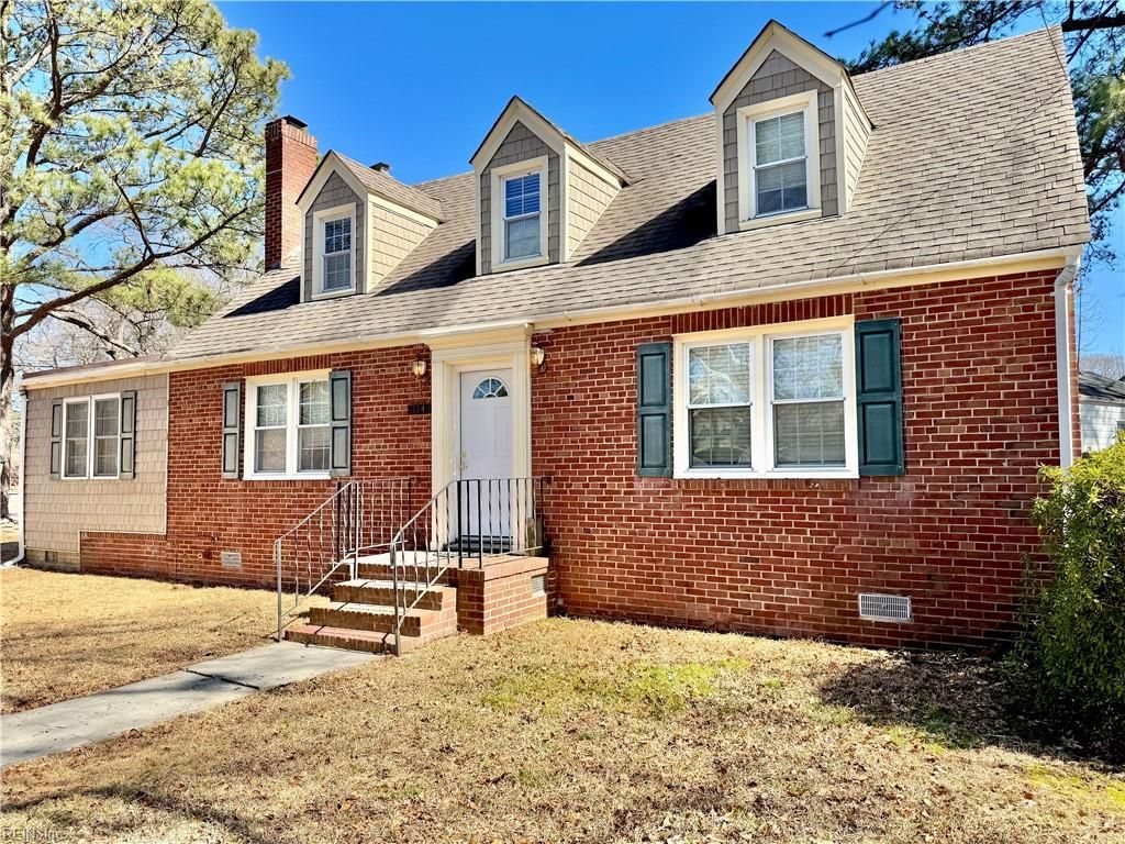 Photo of 114 HAVEN Drive, Norfolk, VA 23503 (MLS # 10623717)