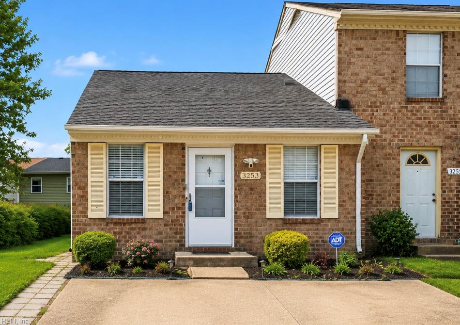 Photo of 3253 Scarborough Way, Virginia Beach, VA 23453 (MLS # 10651503)