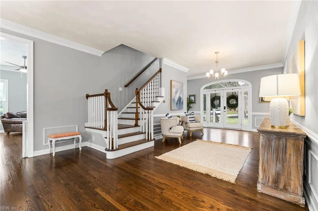 Virginia Beach, Virginia 23454, United States, 5 Bedrooms Bedrooms, ,4 BathroomsBathrooms,Residential,Pending,77899