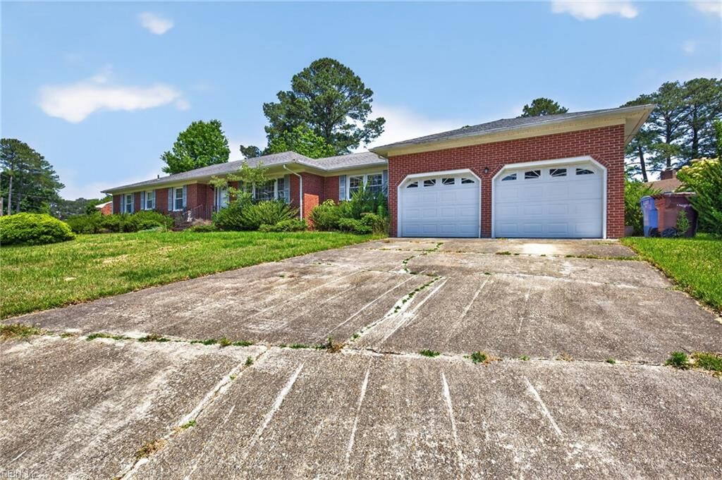 Photo of 1875 Ames Circle W, Chesapeake, VA 23321 (MLS # 10635626)