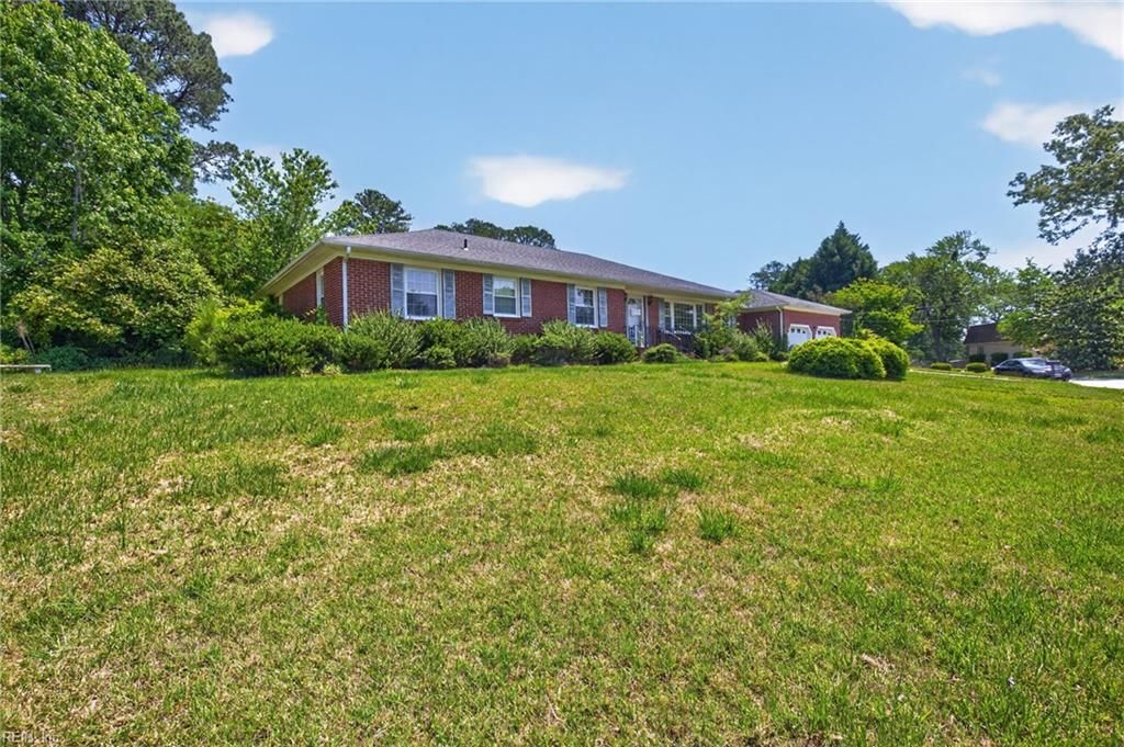 Photo of 1875 Ames Circle W, Chesapeake, VA 23321 (MLS # 10635626)