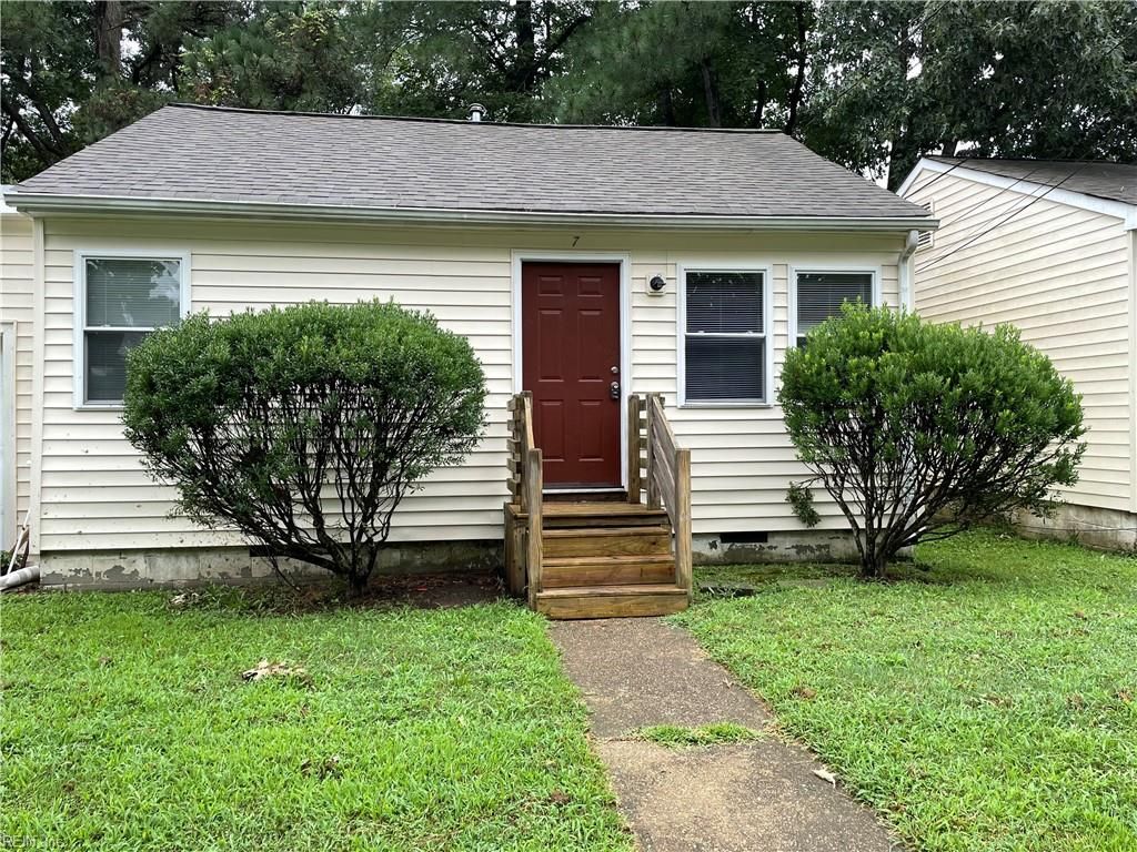 Photo of 122 Christian Street #7, Newport News, VA 23608 (MLS # 10619120)