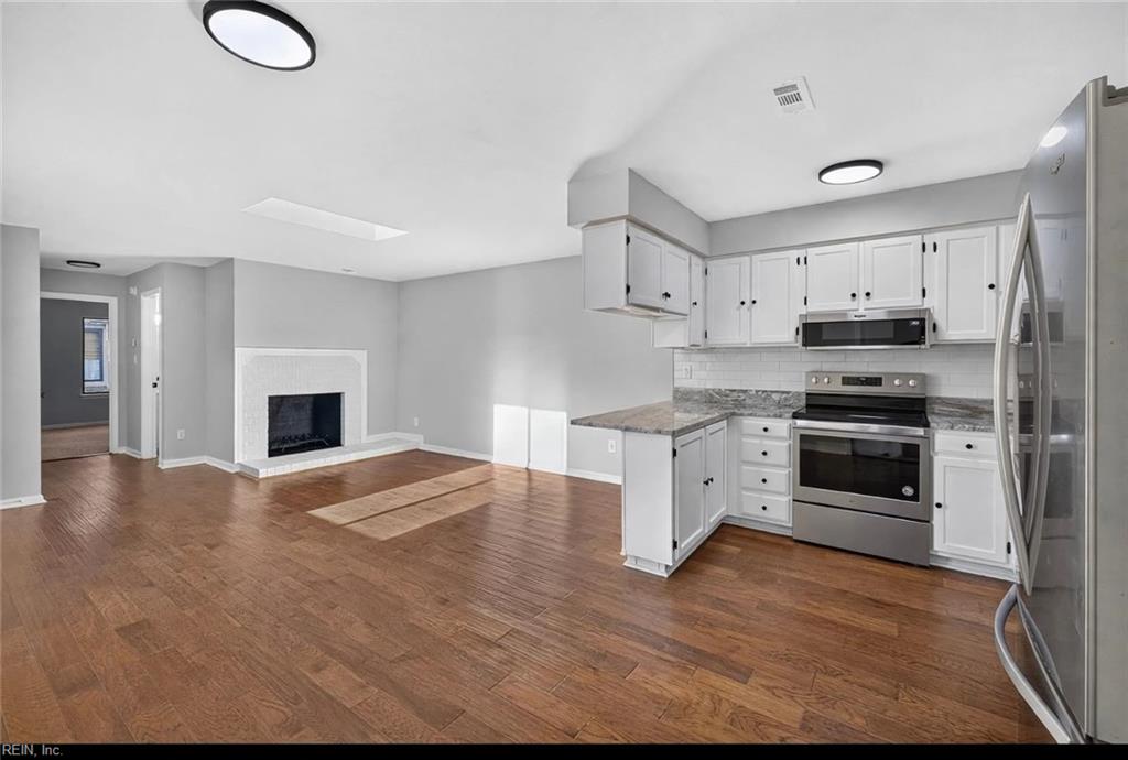 Photo of 127 Sawgrass Bend, Virginia Beach, VA 23451 (MLS # 10658842)