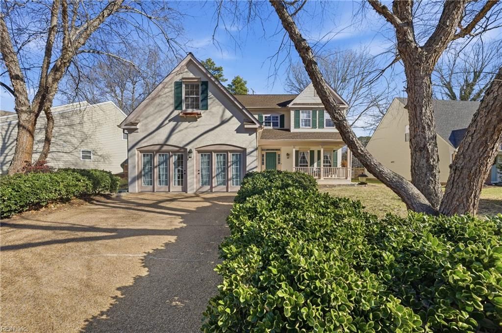 Photo of 906 Dunhill Way, Newport News, VA 23602 (MLS # 10630311)