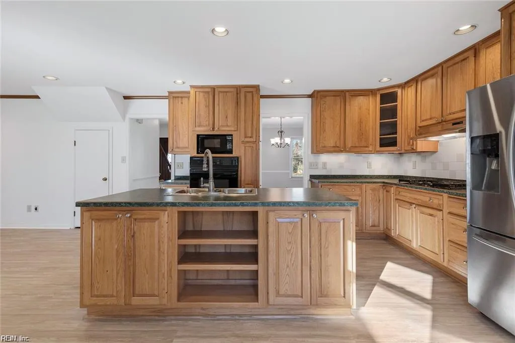 Poquoson, Virginia 23662, United States, 4 Bedrooms Bedrooms, ,3 BathroomsBathrooms,Residential,Pending,183159