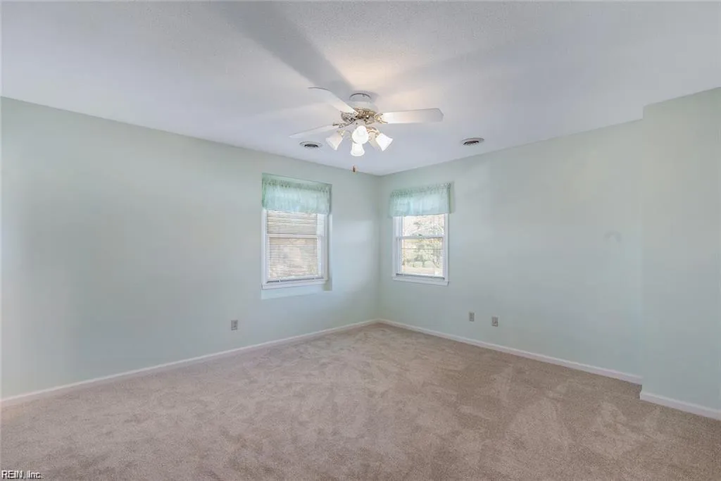 Poquoson, Virginia 23662, United States, 4 Bedrooms Bedrooms, ,3 BathroomsBathrooms,Residential,Pending,183159