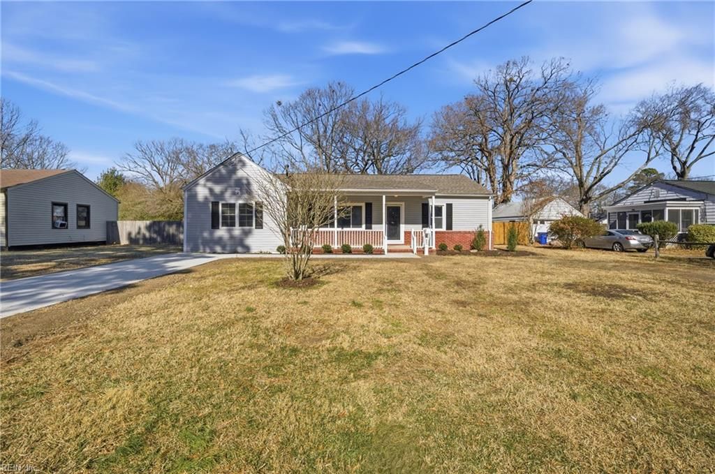 Photo of 711 Hilton Boulevard, Newport News, VA 23605 (MLS # 10619554)