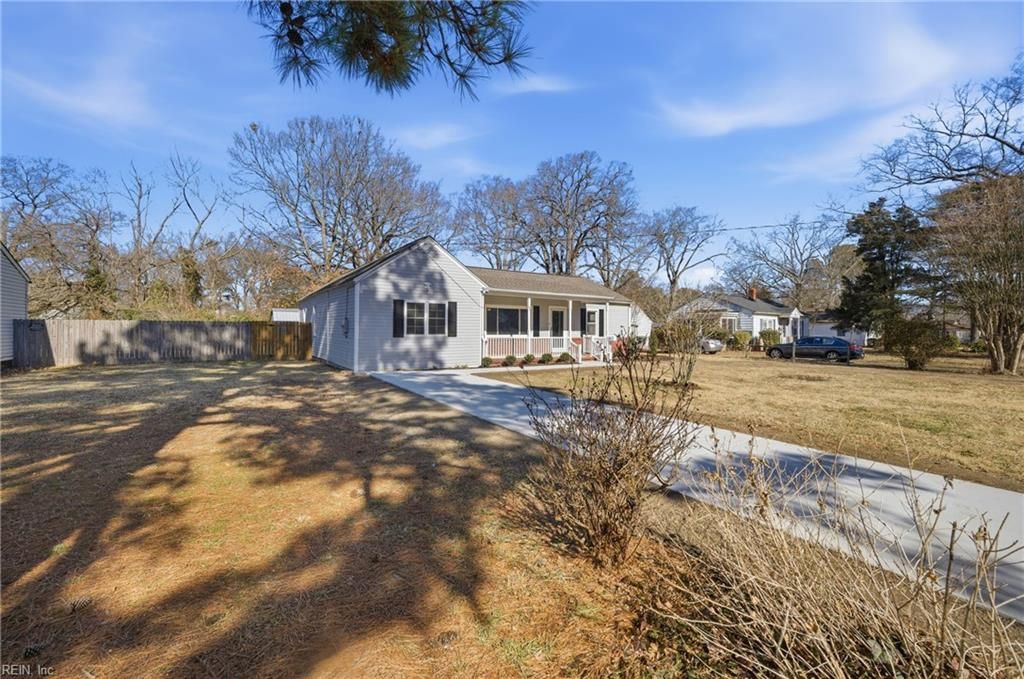 Photo of 711 Hilton Boulevard, Newport News, VA 23605 (MLS # 10619554)