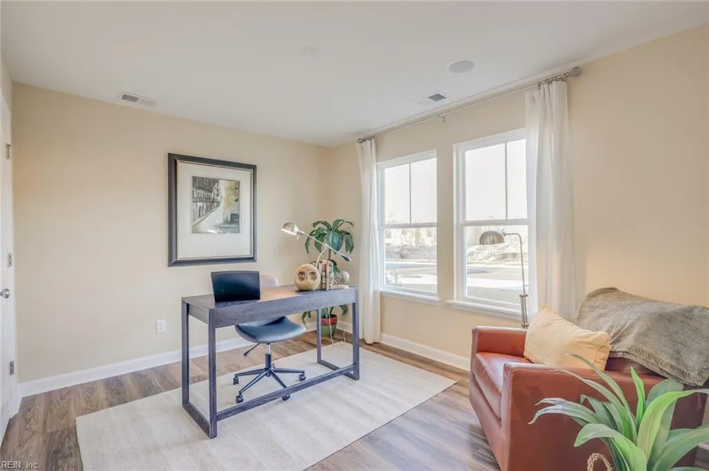 Suffolk, Virginia 23435, United States, 3 Bedrooms Bedrooms, ,3 BathroomsBathrooms,Residential,Pending,27731