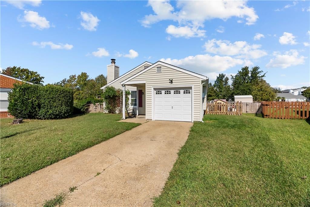 Photo of 1253 Quarter Path Trail, Chesapeake, VA 23320 (MLS # 10657920)