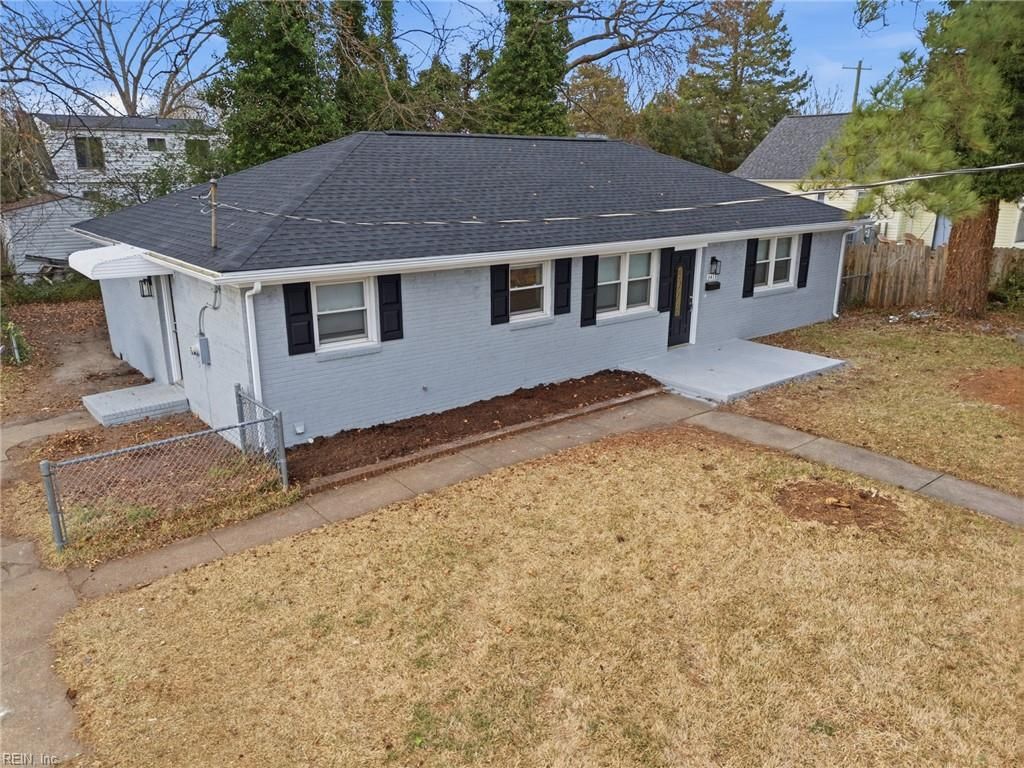 Photo of 3413 Bapaume Avenue, Norfolk, VA 23509 (MLS # 10615294)
