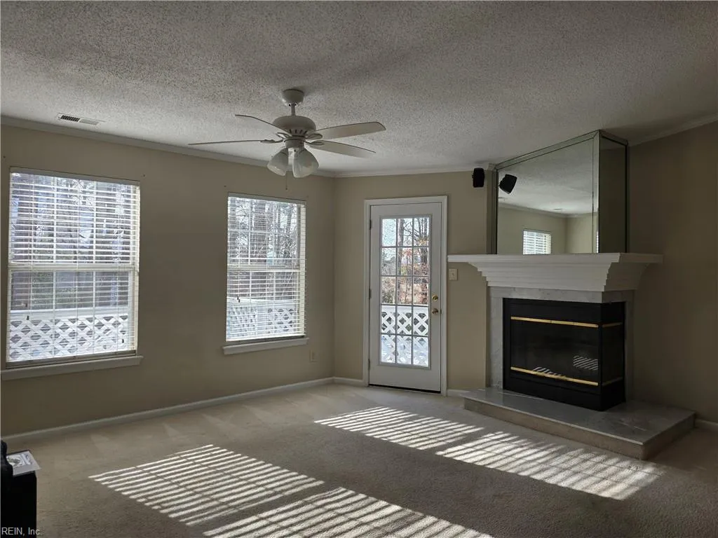 Chesapeake, Virginia 23320, United States, 2 Bedrooms Bedrooms, ,3 BathroomsBathrooms,Residential,Active,23240